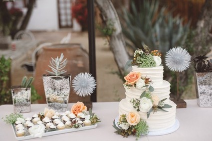 Rustic wedding cake