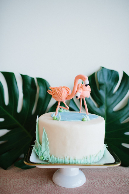 Flamingo cake topper