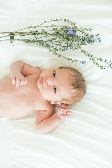 newborn photos by Jara Hill Inspiration