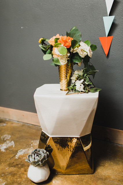 Retro wedding decor