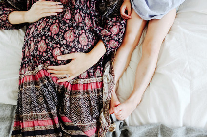 Amanda Watters lifestyle maternity photos