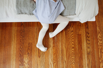 At home family newborn photos by Kaley Cornett