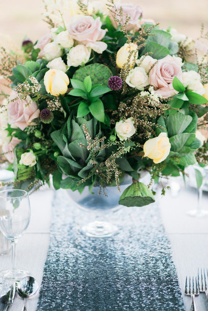 Outdoor glitzy Texas wedding inspiration