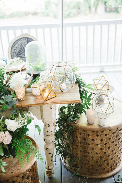 Wedding reception decor