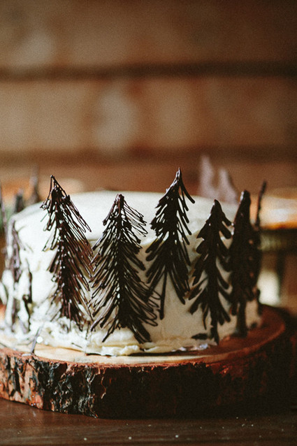 Rustic wedding cake