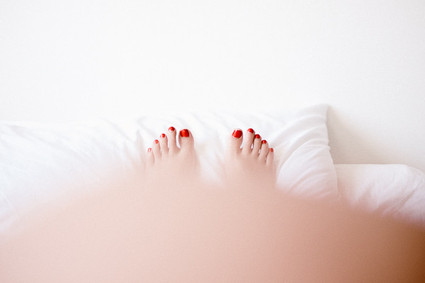 family maternity photos by Yuna Leonard