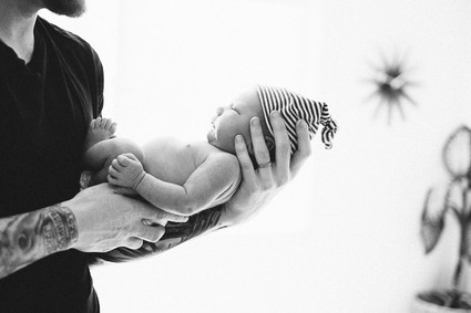 black and white newborn photos