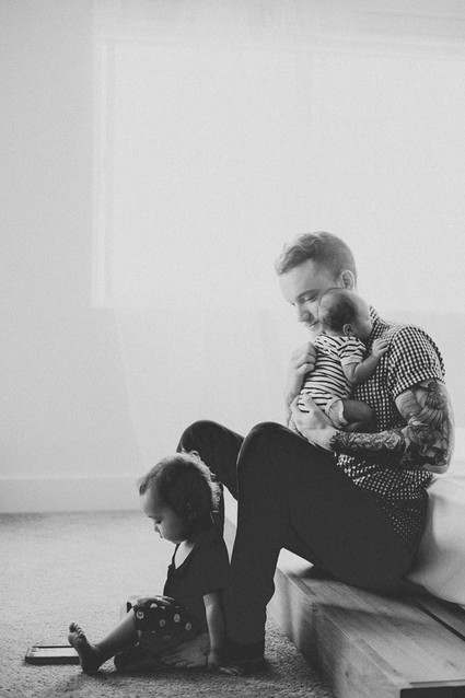 black and white newborn photos