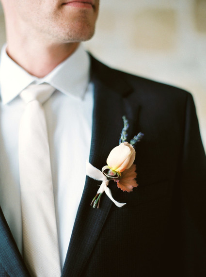 Groom boutonniÃ¨re Inspiration
