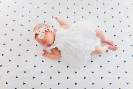 girl newborn photos