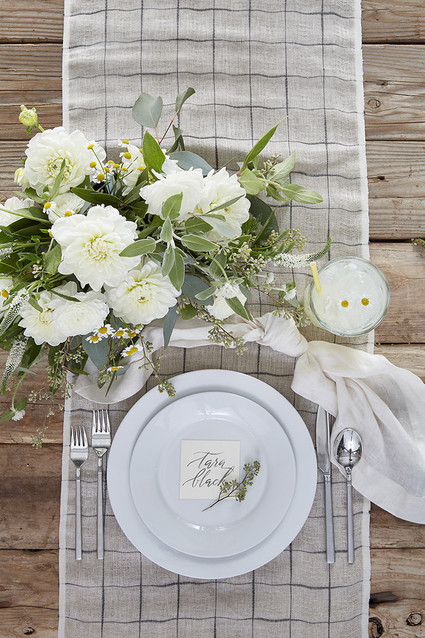 Casual dinnerware idea