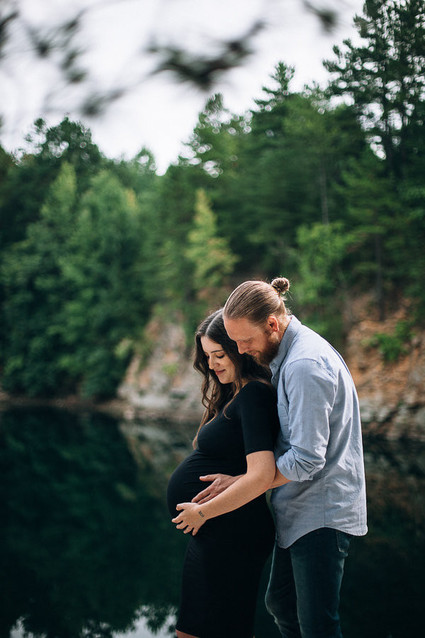 rock quarry maternity photos