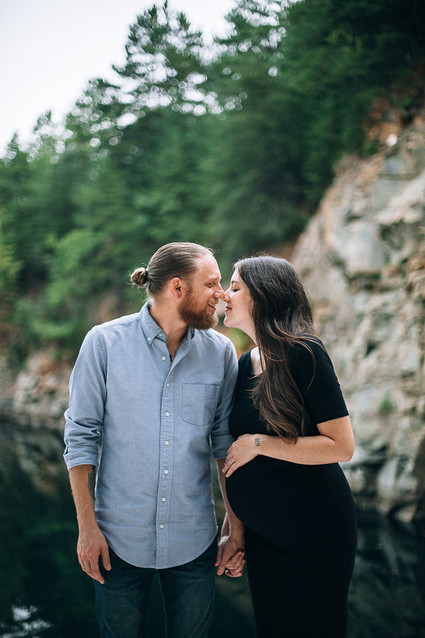 rock quarry maternity photos