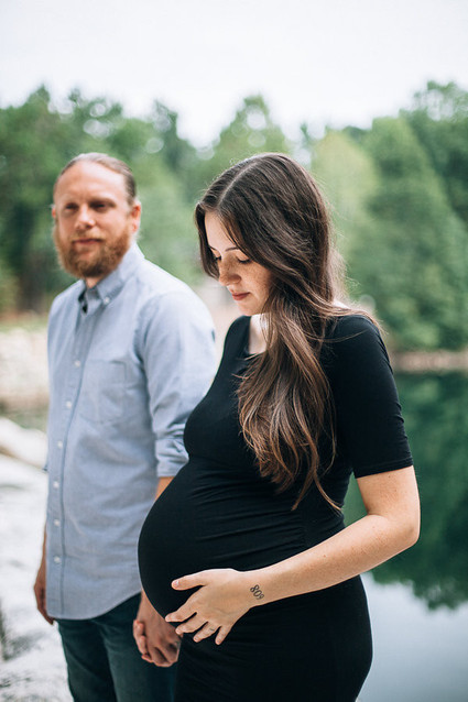 rock quarry maternity photos