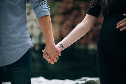rock quarry maternity photos