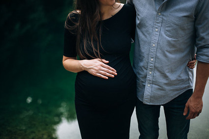 rock quarry maternity photos