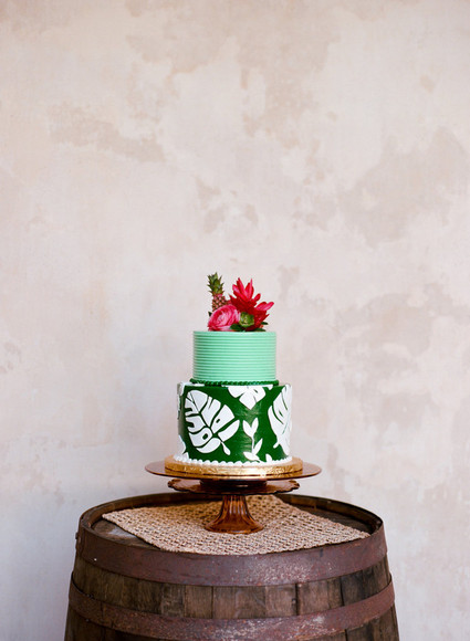 Tropical wedding cake