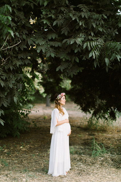 romantic maternity photos