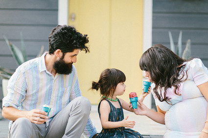 Modern family maternity photos