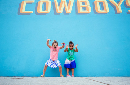 bright urban kids portraits