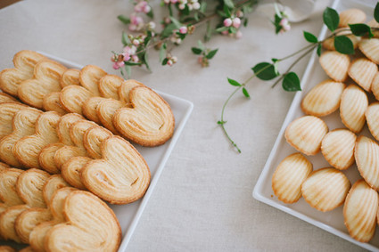 dessert table cookies