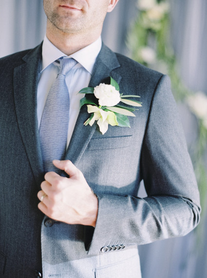 Groom's boutonniere