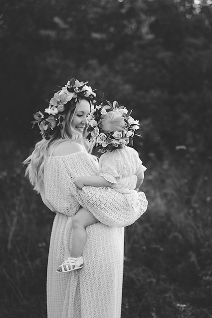 Mother and child maternity photos