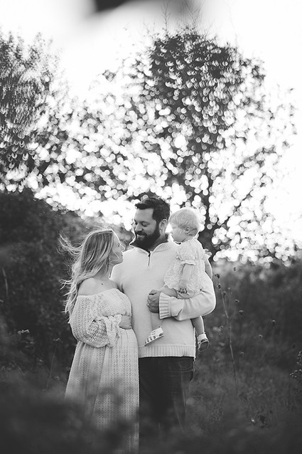 Family maternity photos