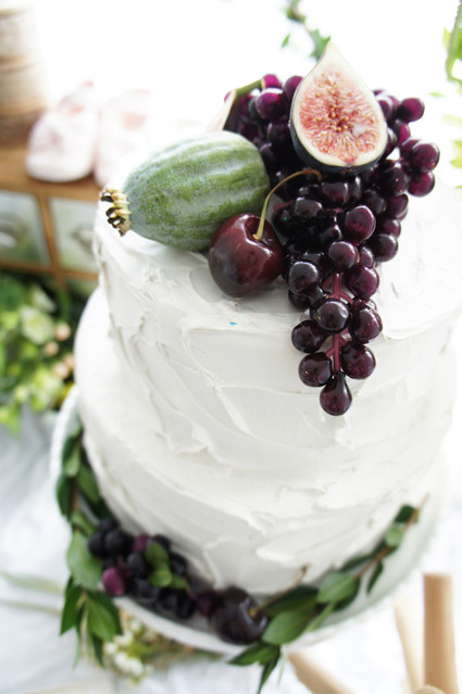 fig and grape fruit cake