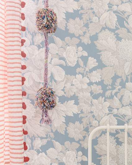 blue floral wallpaper