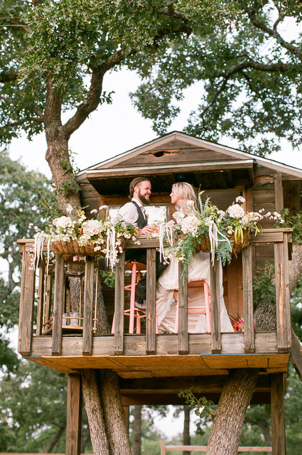 Treehouse wedding