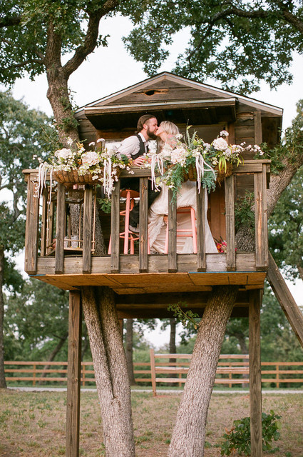 Treehouse wedding