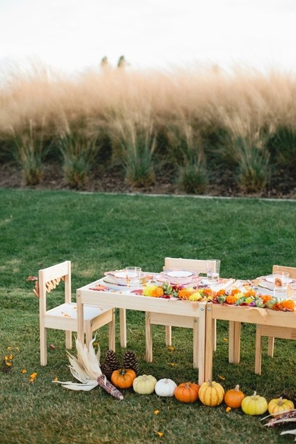 Kids thanksgiving table
