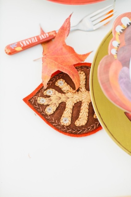 Kids thanksgiving table