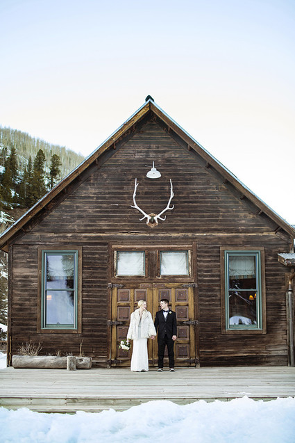 Snowy Colorado wedding