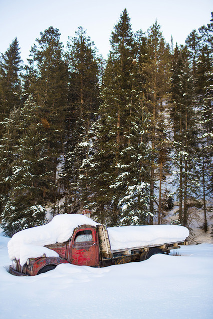 Snowy Colorado wedding