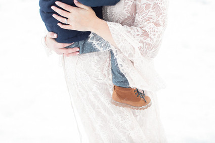 Winter maternity photos