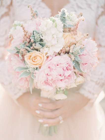 Blush bridal bouquet