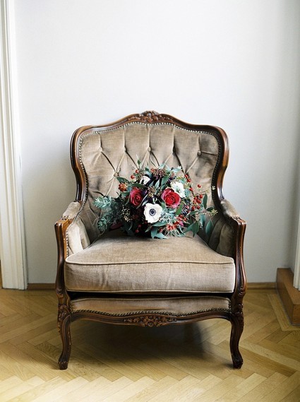 Winter bridal bouquet