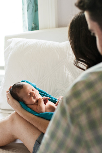 lifestyle newborn photos
