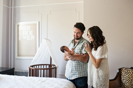 lifestyle newborn photos