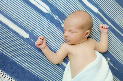 beachy newborn photos in Malibu