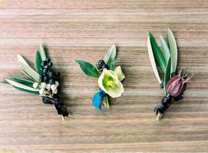 Fall wedding boutineers