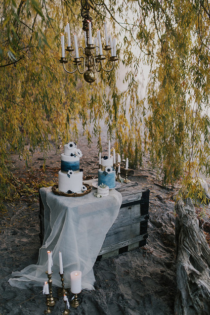 Seaside wedding cake display