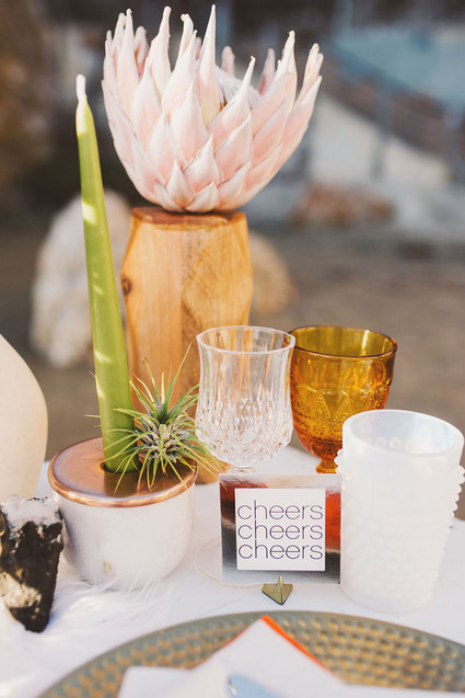 Geometric table decor