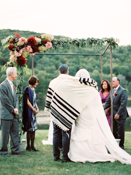 Fall wedding ceremony