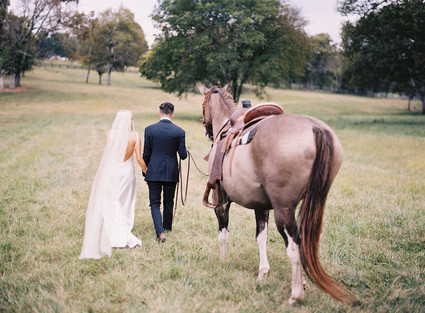 Rustic Tennessee wedding portrait