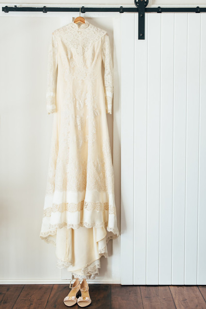 Vintage wedding dress