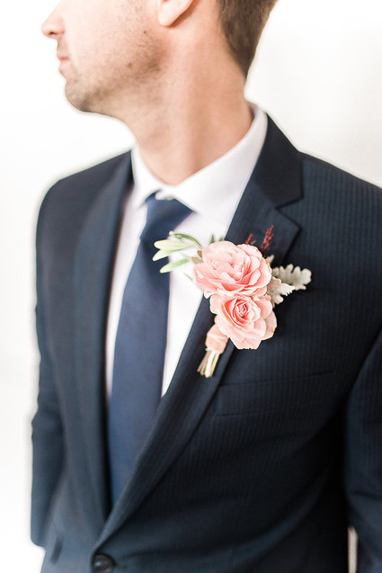 Groom boutonnière