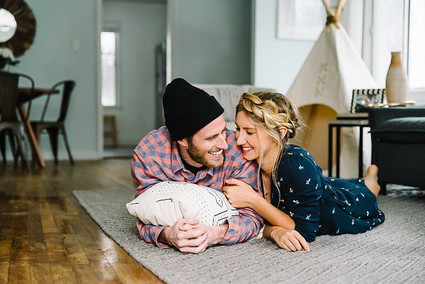 lifestyle family photos at home